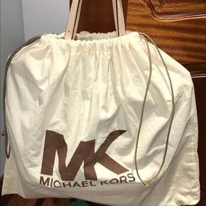 Michael Kors Shoulder Bag